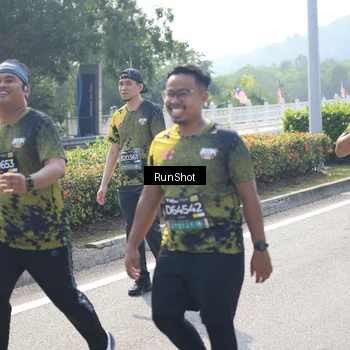Runner Photo 6938110