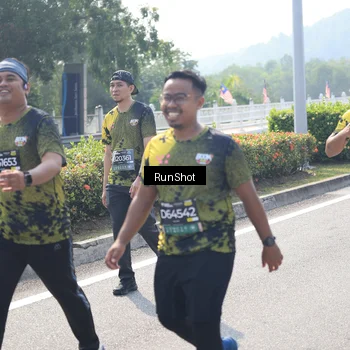 Runner Photo 6938114