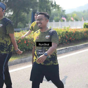 Runner Photo 6938116