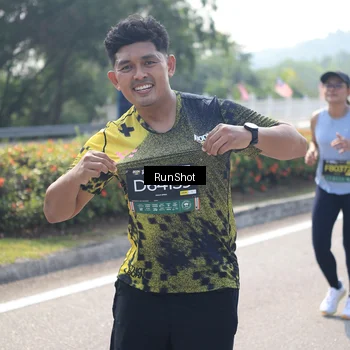 Runner Photo 6938122