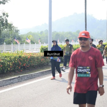 Runner Photo 6938132