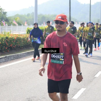 Runner Photo 6938136