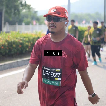 Runner Photo 6938142