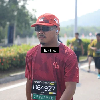 Runner Photo 6938143