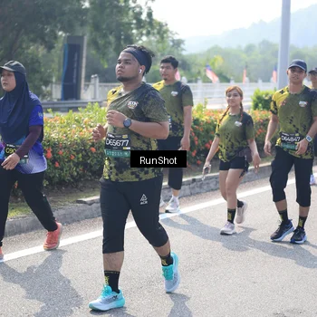 Runner Photo 6938147