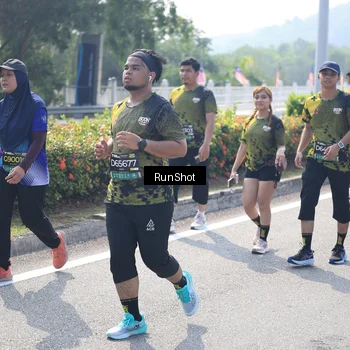 Runner Photo 6938150