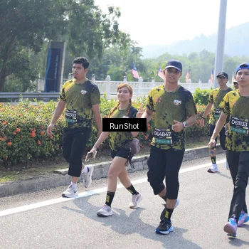 Runner Photo 6938157