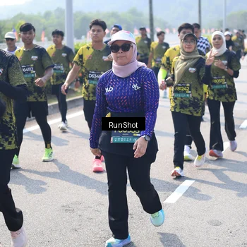Runner Photo 6938181