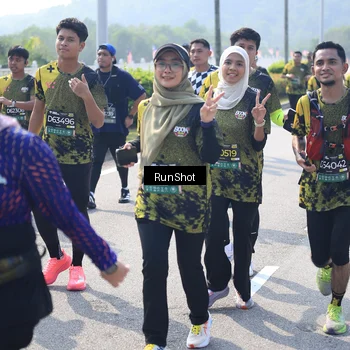 Runner Photo 6938188
