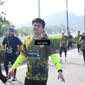Runner Photo 6938210