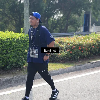 Runner Photo 6938217