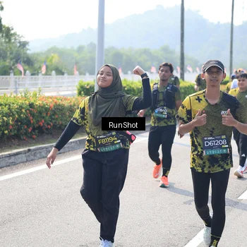 Runner Photo 6938250