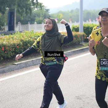 Runner Photo 6938256