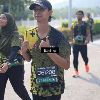 Runner Photo 6938259