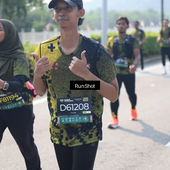 Runner Photo 6938260