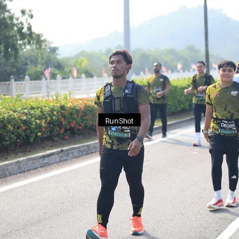 Runner Photo 6938270