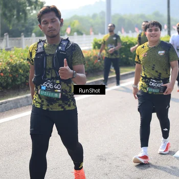 Runner Photo 6938275