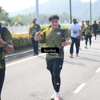 Runner Photo 6938277