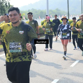 Runner Photo 6938295