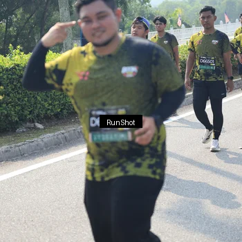 Runner Photo 6938298