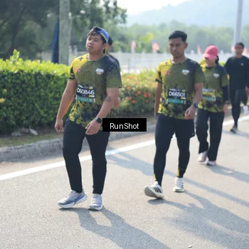 Runner Photo 6938306