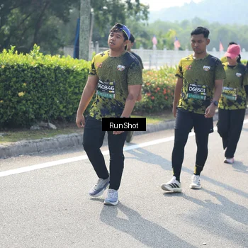 Runner Photo 6938307
