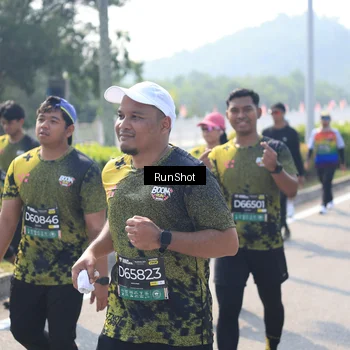 Runner Photo 6938320