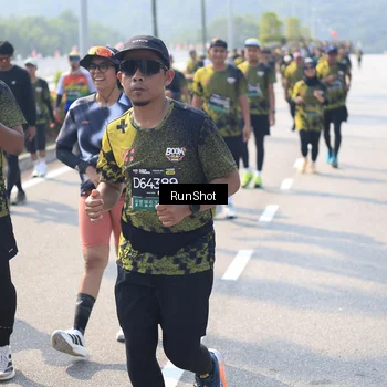 Runner Photo 6938323