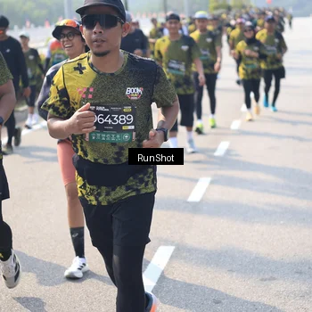 Runner Photo 6938325