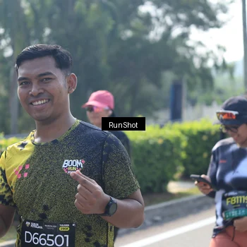 Runner Photo 6938340