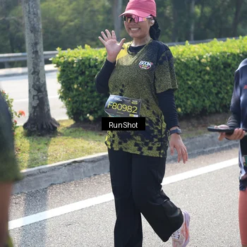 Runner Photo 6938347