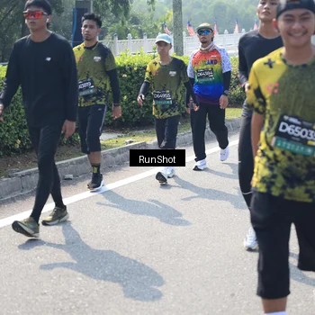 Runner Photo 6938358