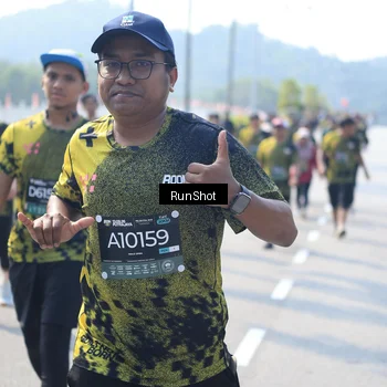 Runner Photo 6938373