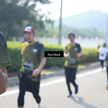 Runner Photo 6938389
