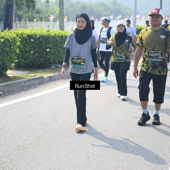 Runner Photo 6938407