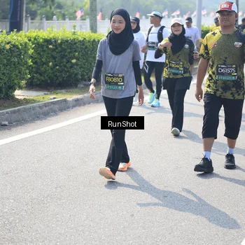 Runner Photo 6938408
