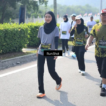 Runner Photo 6938414