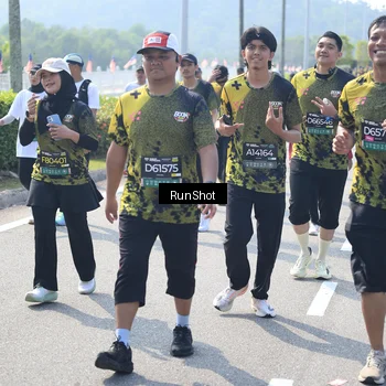 Runner Photo 6938415