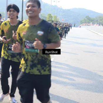 Runner Photo 6938419