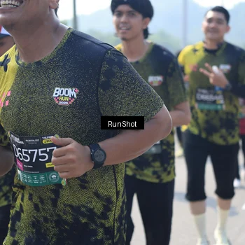 Runner Photo 6938425