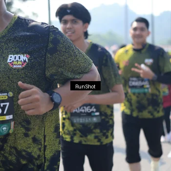 Runner Photo 6938427