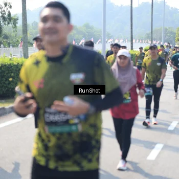 Runner Photo 6938433