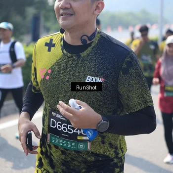 Runner Photo 6938438