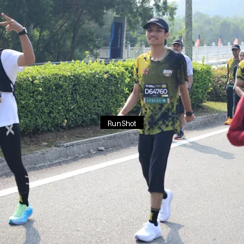 Runner Photo 6938446