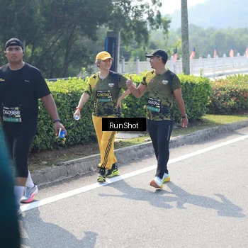 Runner Photo 6938523