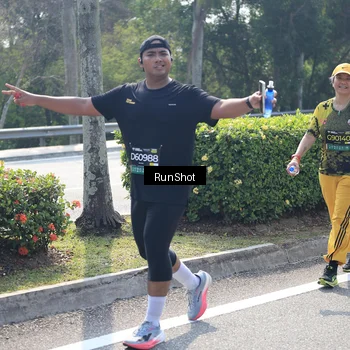 Runner Photo 6938530