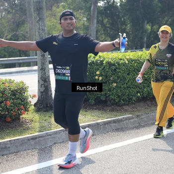 Runner Photo 6938534