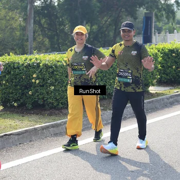 Runner Photo 6938536
