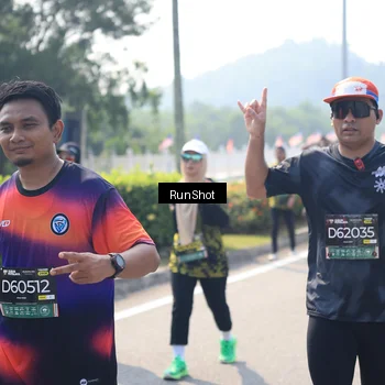 Runner Photo 6938562