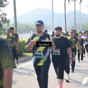 Runner Photo 6938596